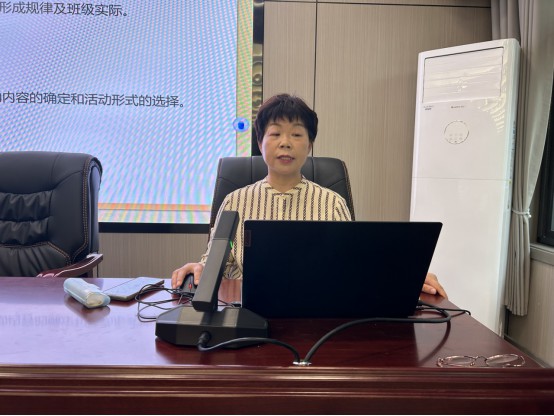 我校积极开展2023年秋季学期班主任培训工作(二) 我校积极开展2023年秋季学期班主任培训工作(二)