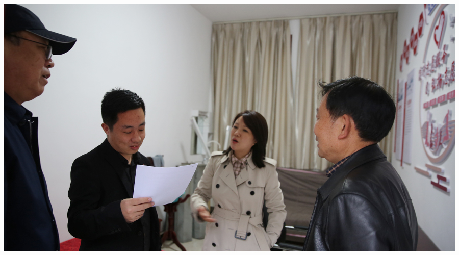 平顶山市教育体育局督导组莅临我校检查指导全国文明城市创建及迎接国家卫生城市复审工作 平顶山市教育体育局督导组莅临我校检查指导全国文明城市创建及迎接国家卫生城市复审工作