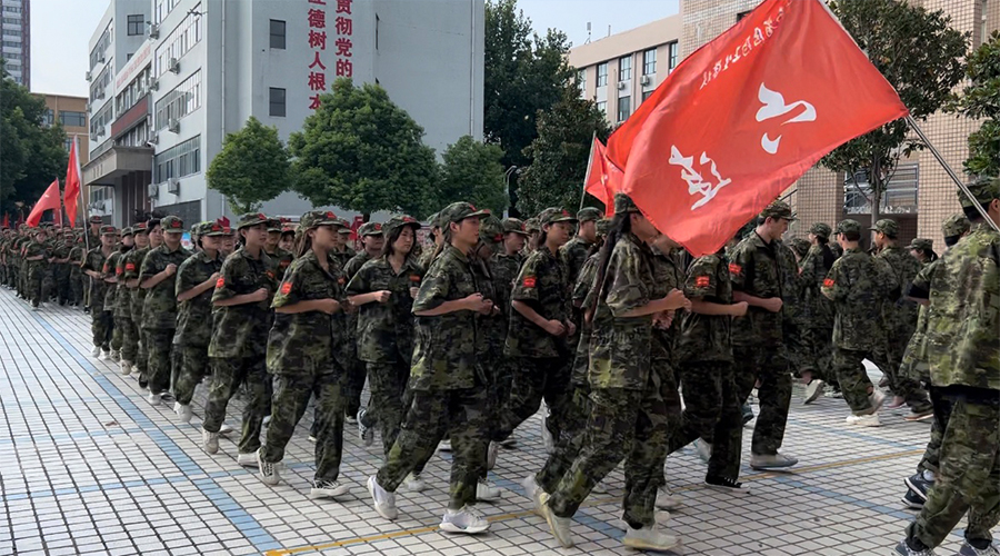 新生综合素质拓展训练汇操震撼上演,快来看帅气的你! 新生综合素质拓展训练汇操震撼上演,快来看帅气的你!