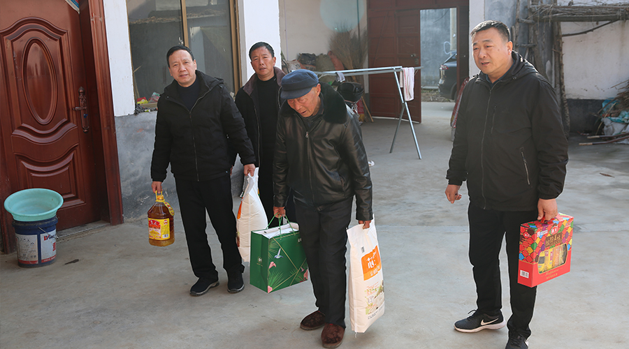 我校为帮扶对象送去春节温暖与祝福 我校为帮扶对象送去春节温暖与祝福