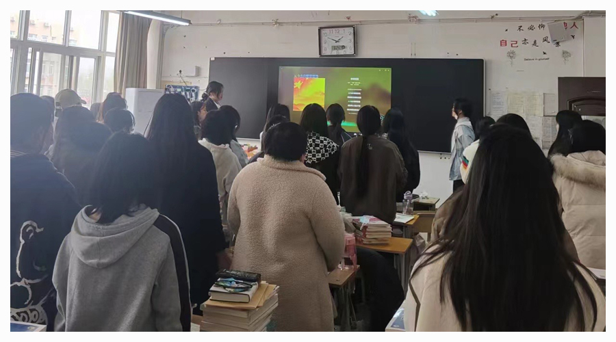 我校积极开展“课前一支歌”活动 我校积极开展“课前一支歌”活动