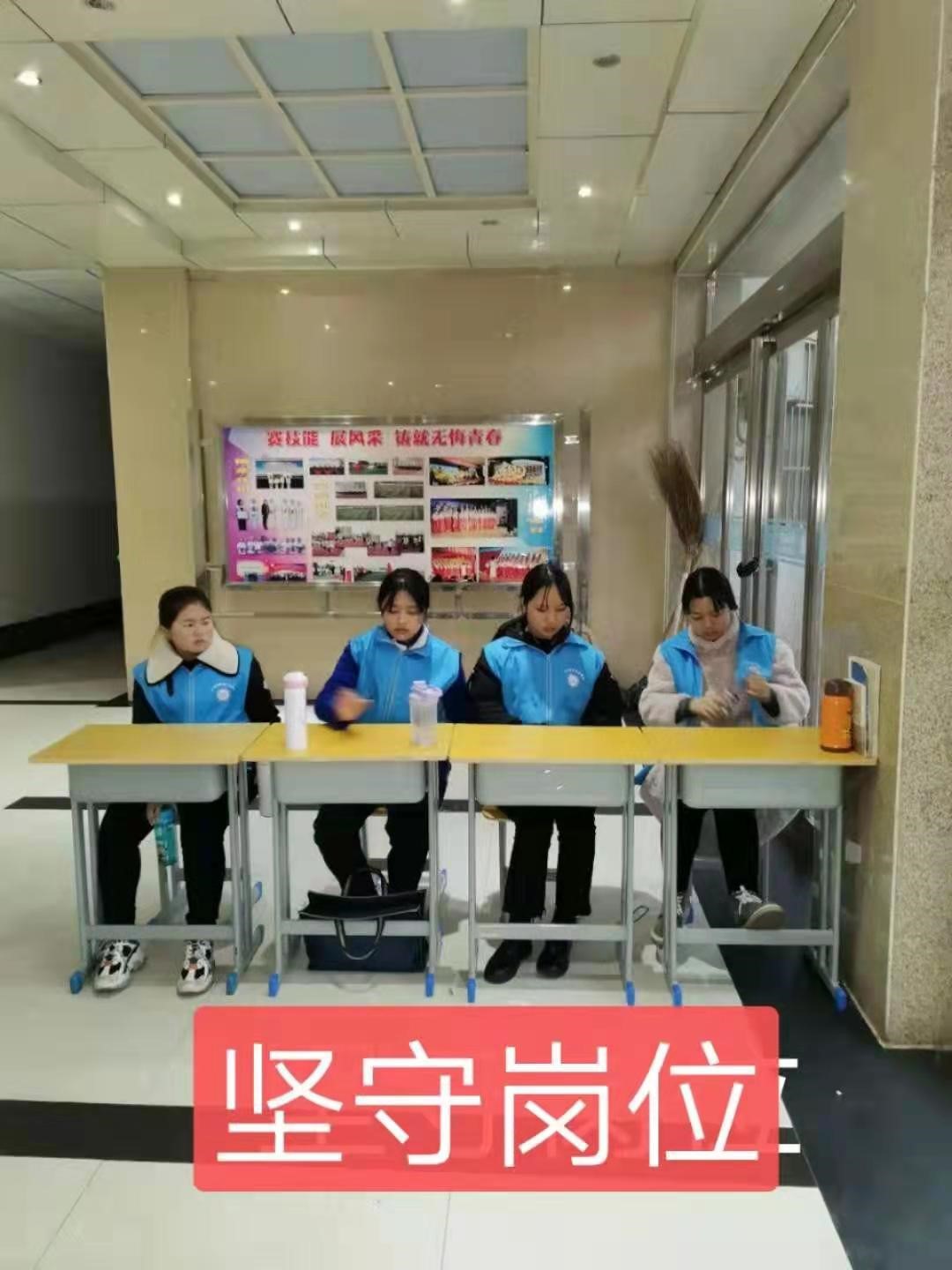 我校学生劳动实践课活动持续开展并取得实效