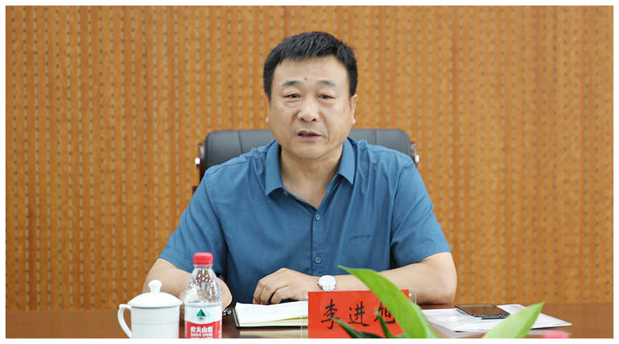 省工信厅一级巡视员吕方一行莅临我校召开领导干部调整工作会议