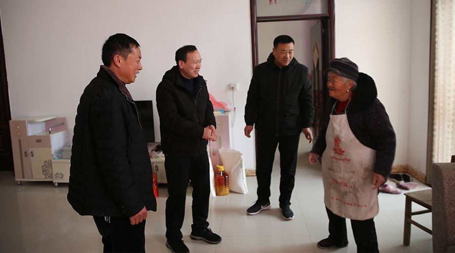 我校为帮扶对象送去春节温暖与祝福 我校为帮扶对象送去春节温暖与祝福