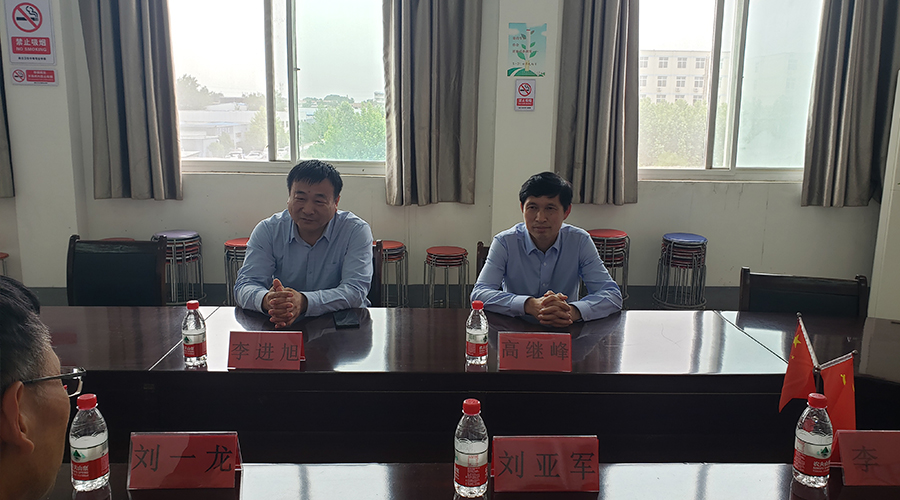 我校与商丘两所卫校进行招生合作交流 我校与商丘两所卫校进行招生合作交流