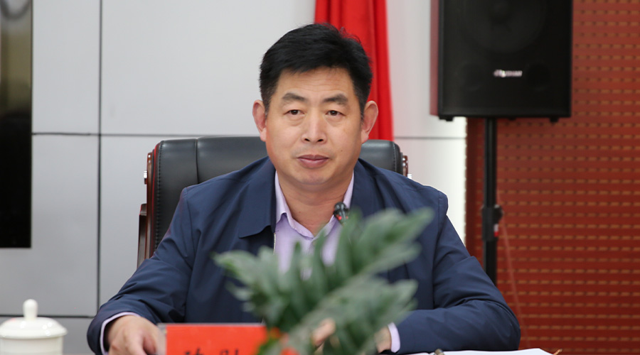 我校召开干部大会 我校召开干部大会