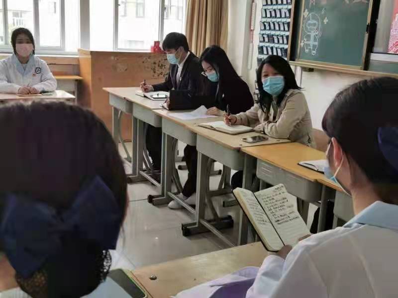 我校举办“青春战疫、微笑面对”青年团干座谈会 我校举办“青春战疫、微笑面对”青年团干座谈会