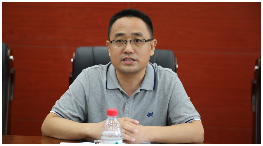 我校举办庆祝第37个教师节座谈会 我校举办庆祝第37个教师节座谈会