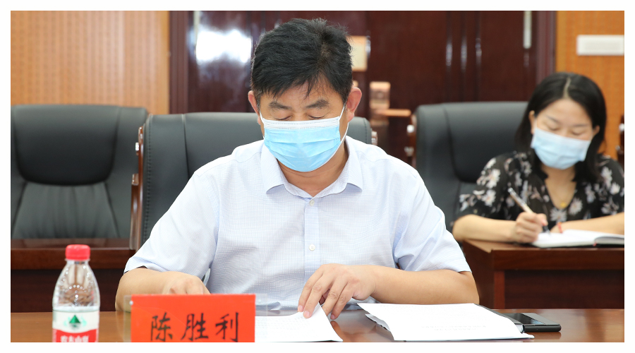 平顶山市教育体育局党组成员副局长李俊峰一行三人到我校检查督导疫情防控工作 平顶山市教育体育局党组成员副局长李俊峰一行三人到我校检查督导疫情防控工作