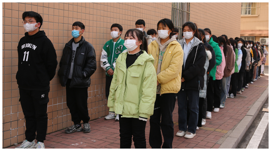 我校进行师生全员核酸检测 我校进行师生全员核酸检测
