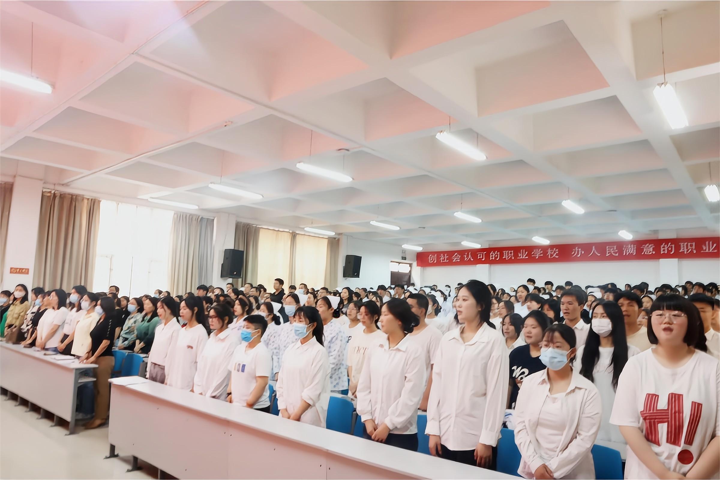 我校召开国家奖学金暨专项奖学金颁奖大会 我校召开国家奖学金暨专项奖学金颁奖大会