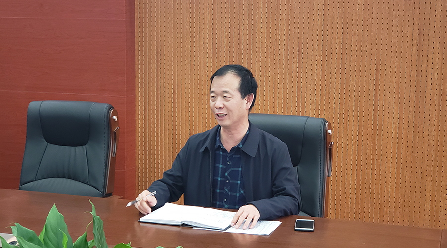 我校召开包片班级班主任座谈会 我校召开包片班级班主任座谈会